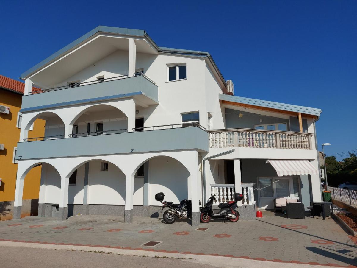 Ferienwohnung Apartman Luka Vodice Exterior foto