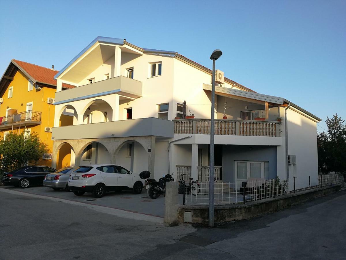 Ferienwohnung Apartman Luka Vodice Exterior foto